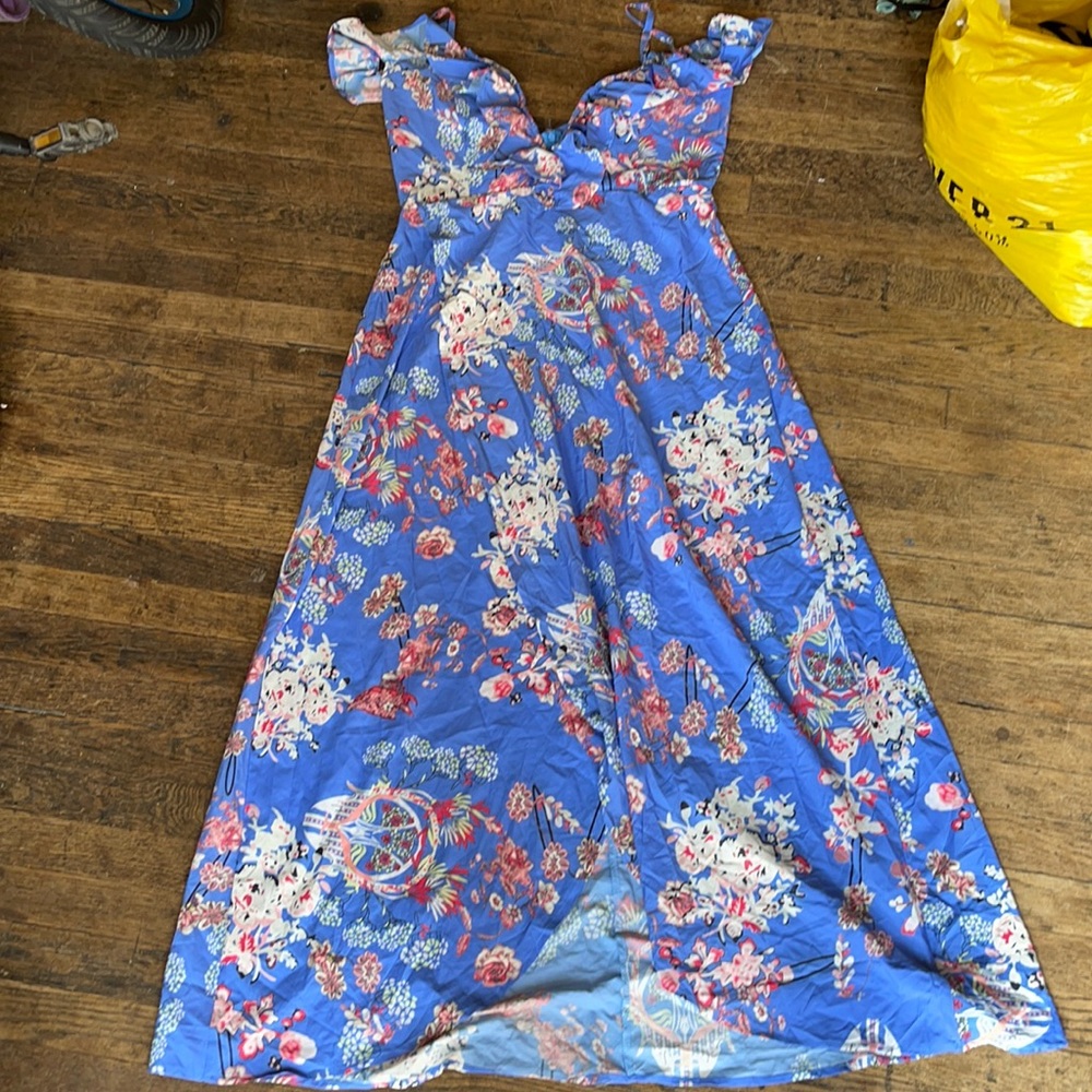 Pretty dress!
